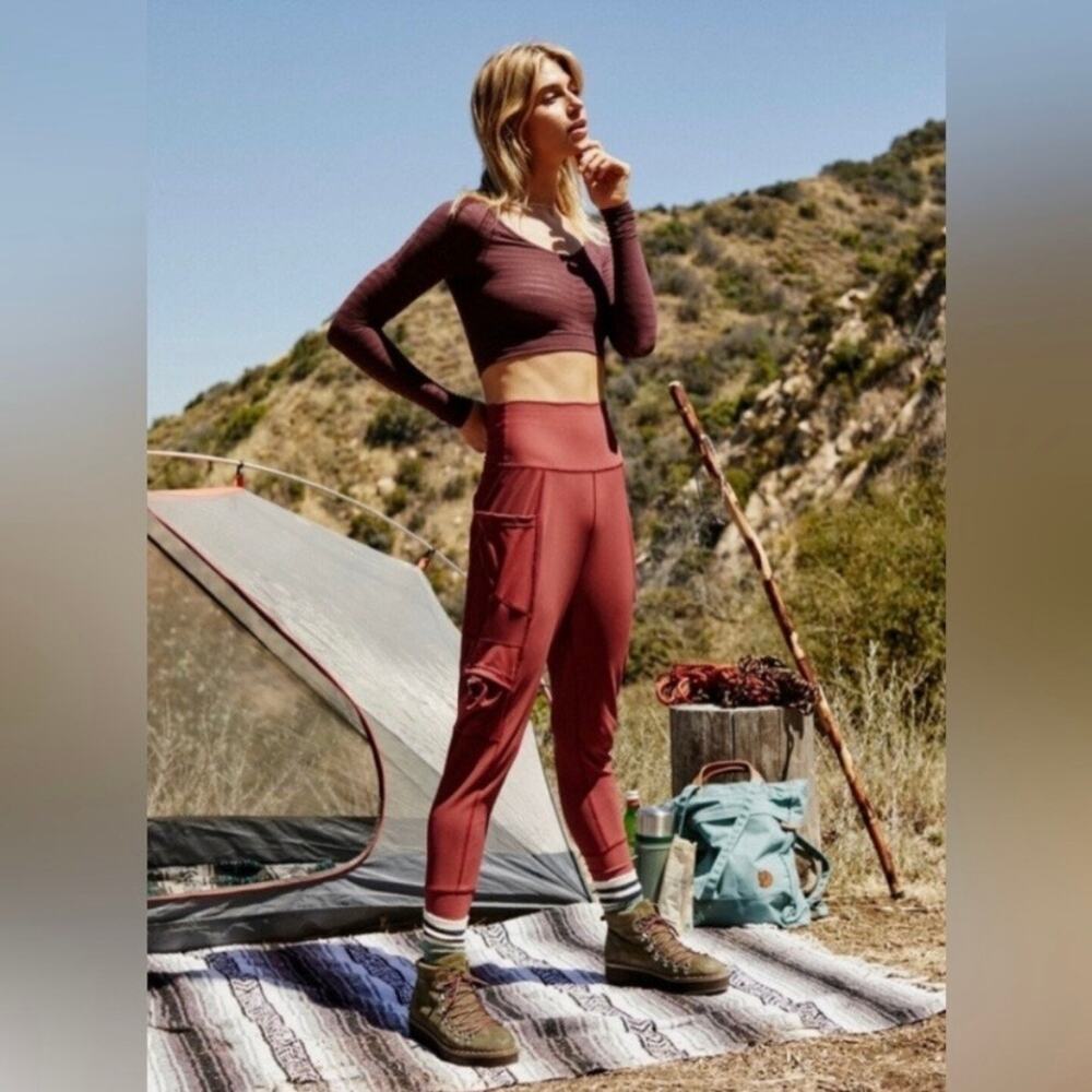 Free People Movement Red Take A Hike Harem Jogger Pants Sz.L - Picture 2 of 13